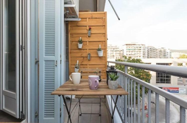 Modern White Tower Apartment Thessalonique Extérieur photo